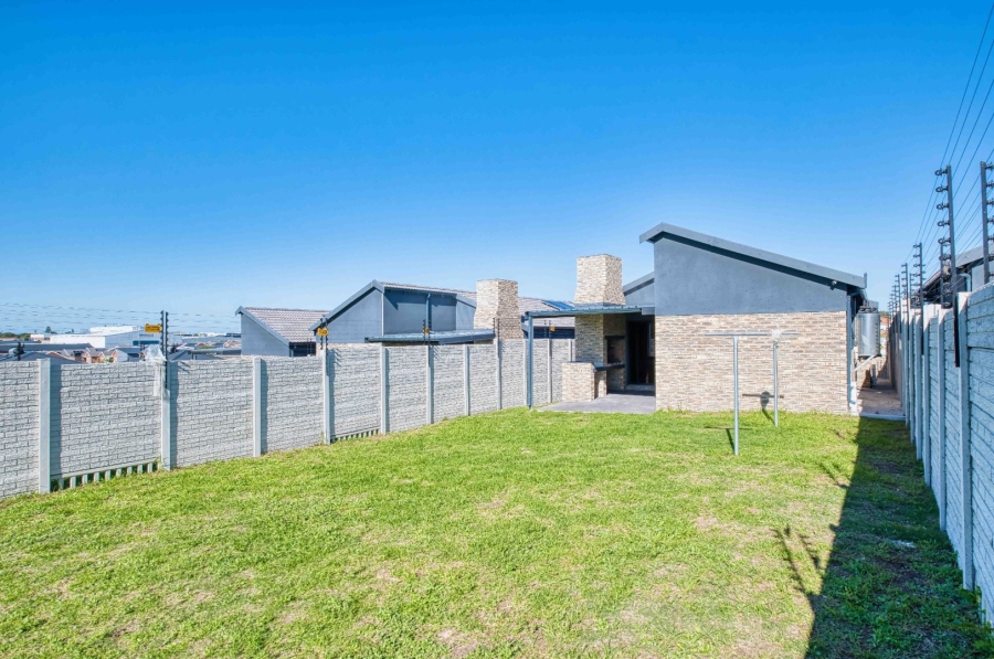 3 Bedroom Property for Sale in Fairview Eastern Cape